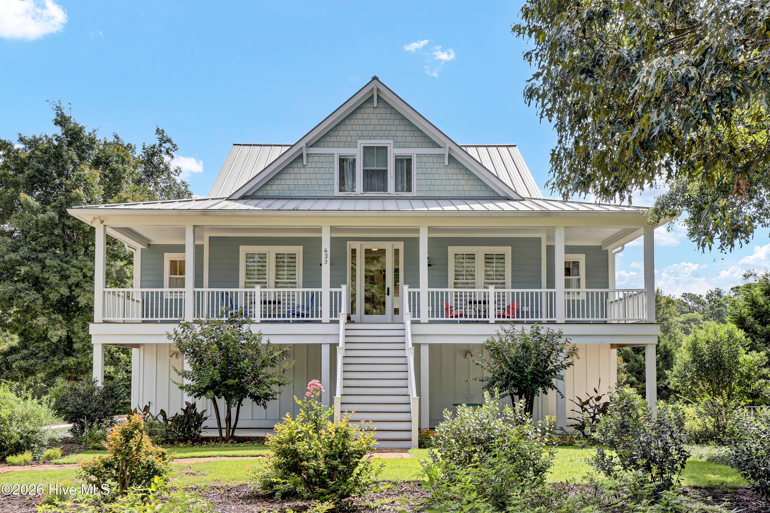 630 Ravenswood Road