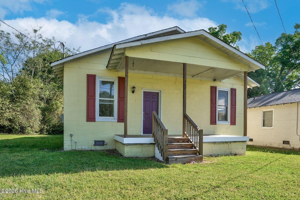 Photo of 307 E Irwin Street, Pinetops, NC 27864 (MLS # 100569546)