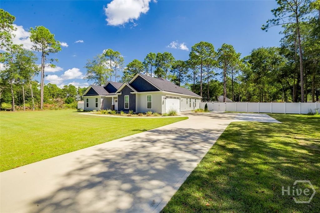 Photo of 200 W Melody Drive, Jesup, GA 31545 (MLS # SA345852)