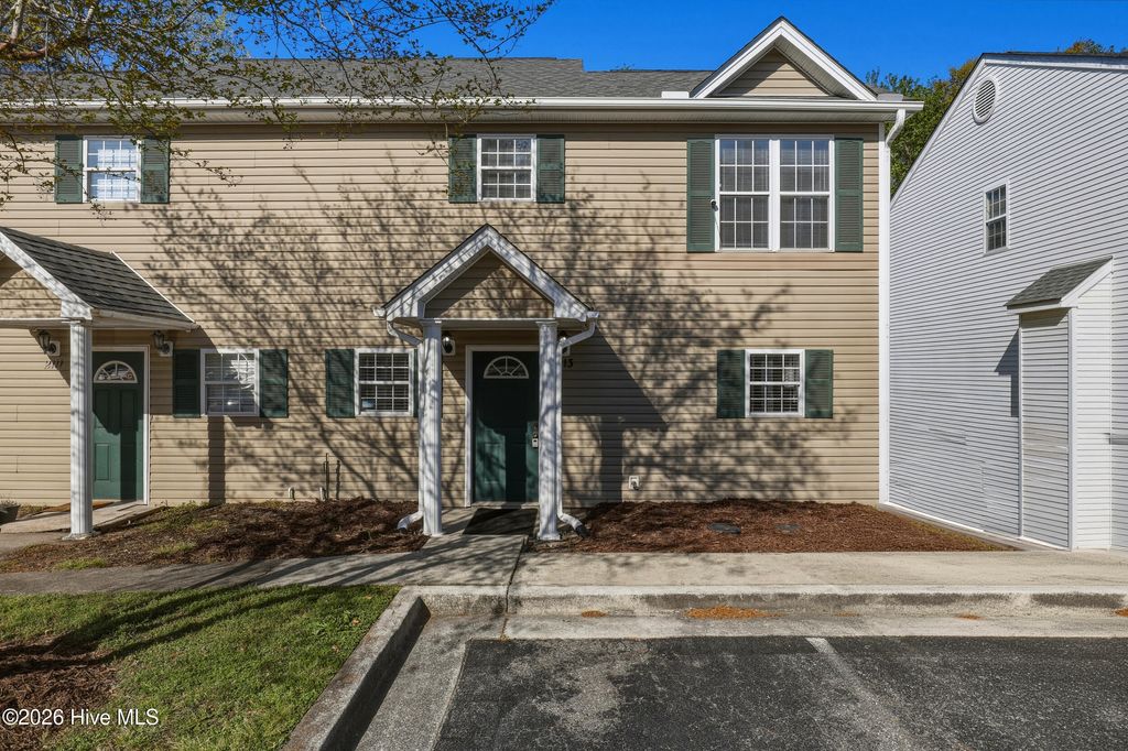 Photo of 2113 Market Street, Wilmington, NC 28403 (MLS # 100564437)
