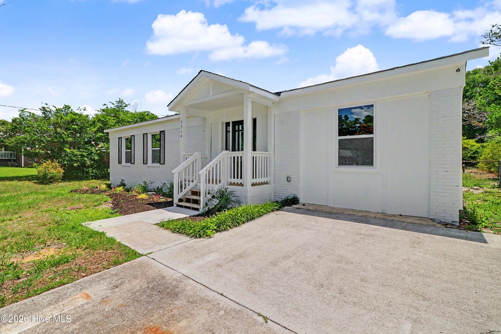 Photo of 5314 Autumn Drive, Wilmington, NC 28409 (MLS # 100584146)