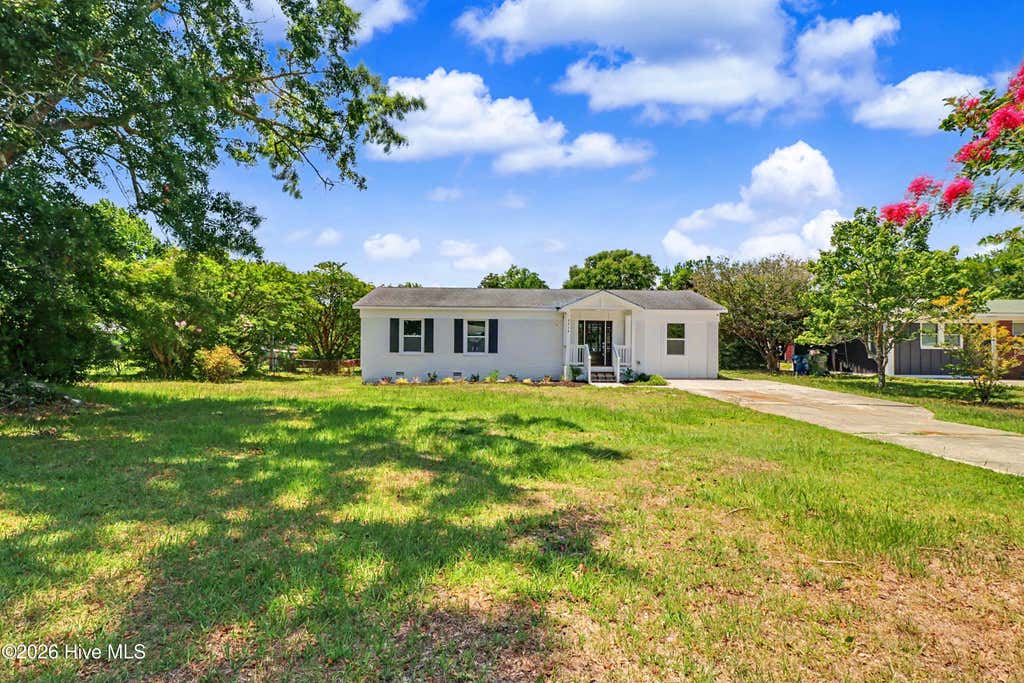 Photo of 5314 Autumn Drive, Wilmington, NC 28409 (MLS # 100584146)