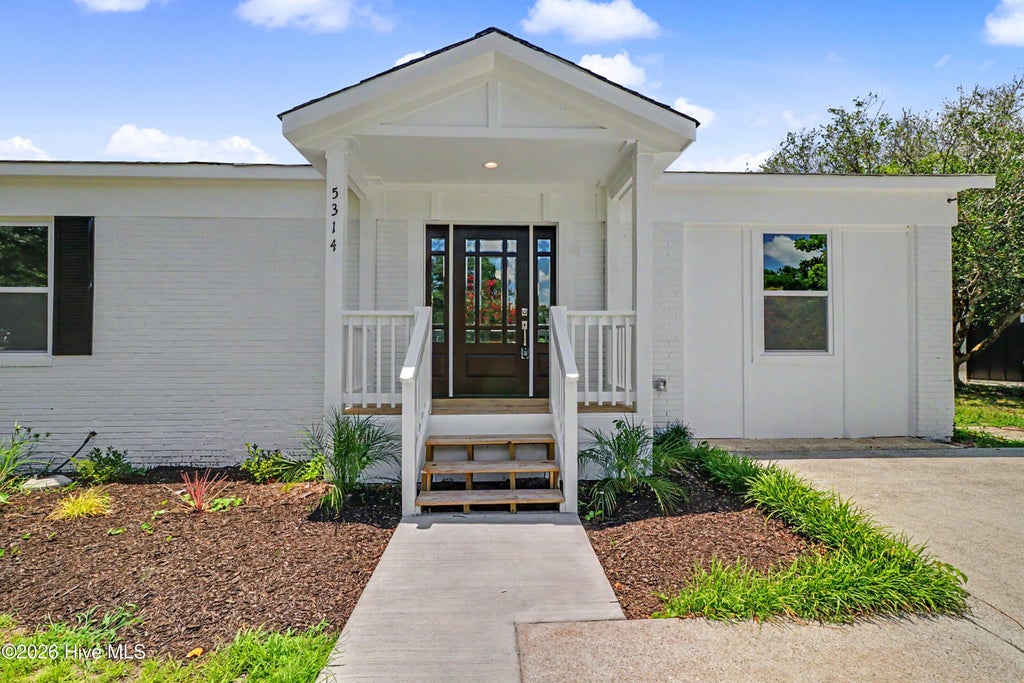 Photo of 5314 Autumn Drive, Wilmington, NC 28409 (MLS # 100584146)