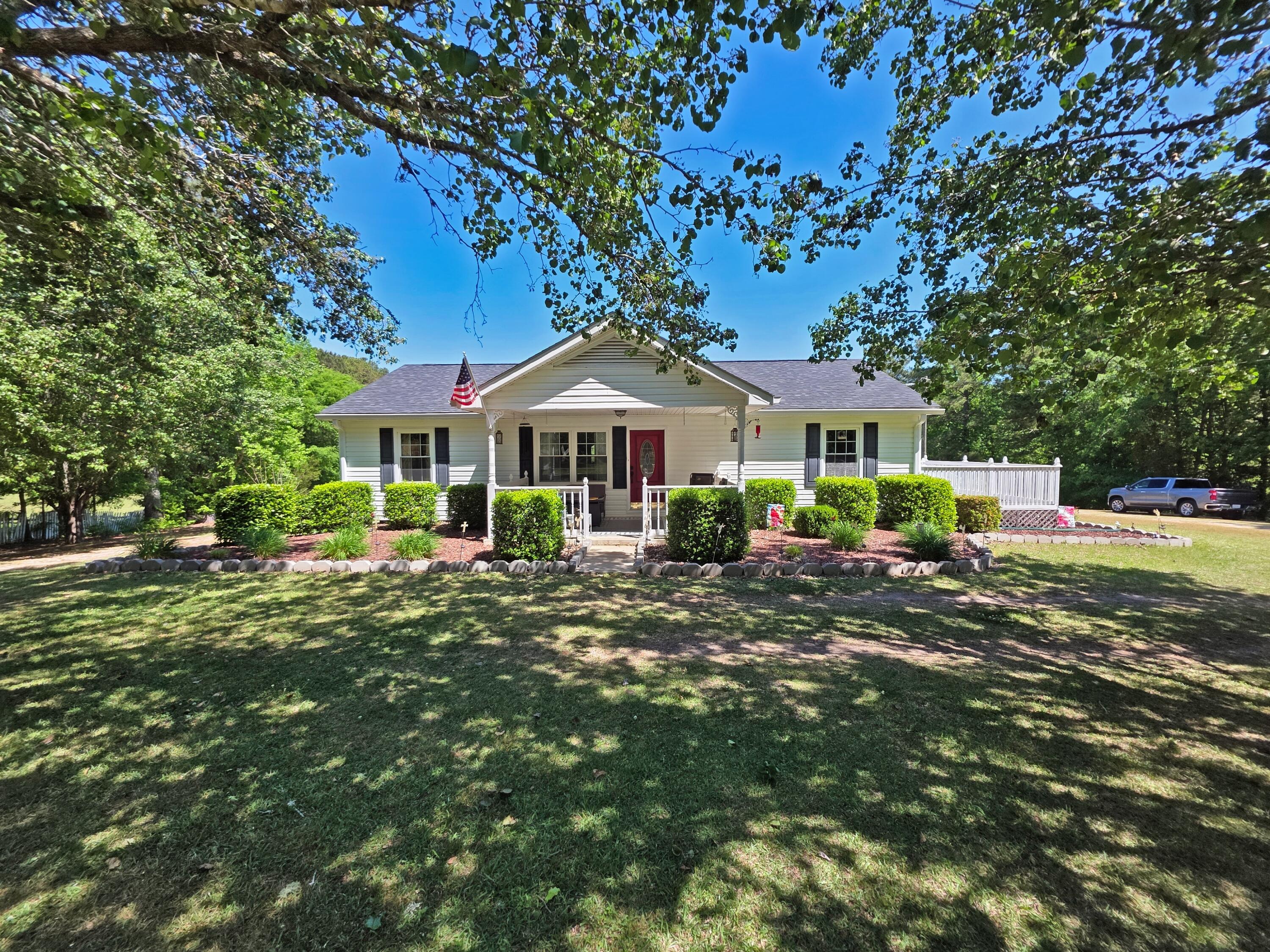 1638 Mercier Road