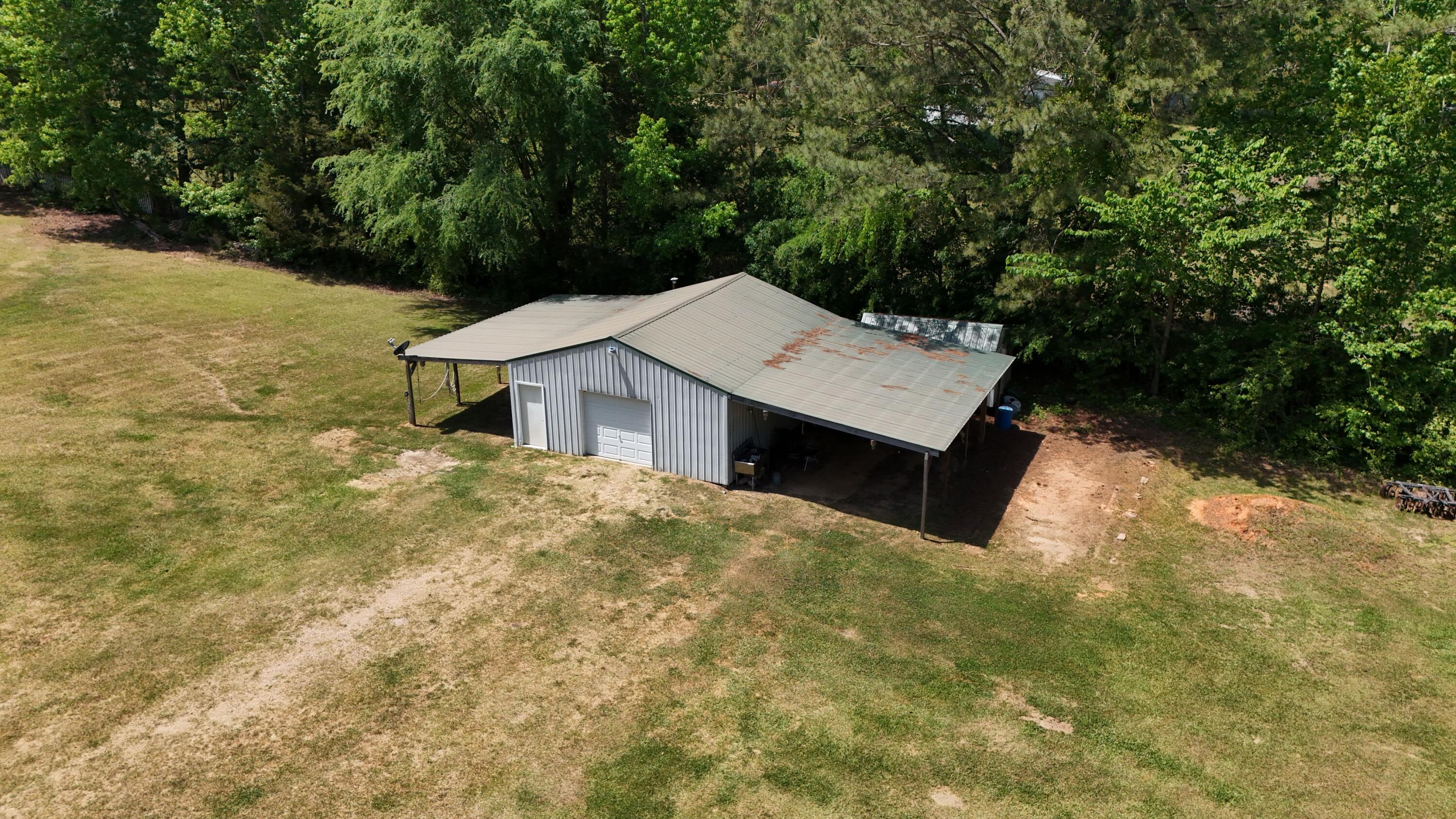 1638 Mercier Road