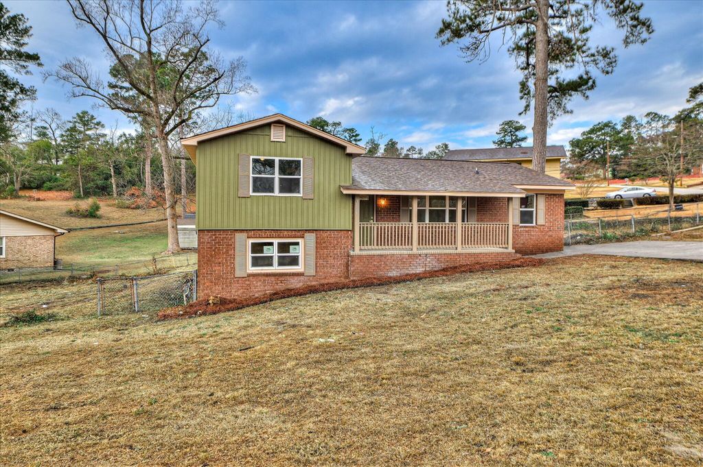 Photo of 3024 Sprucewood Drive, Augusta, GA 30906 (MLS # 551452)