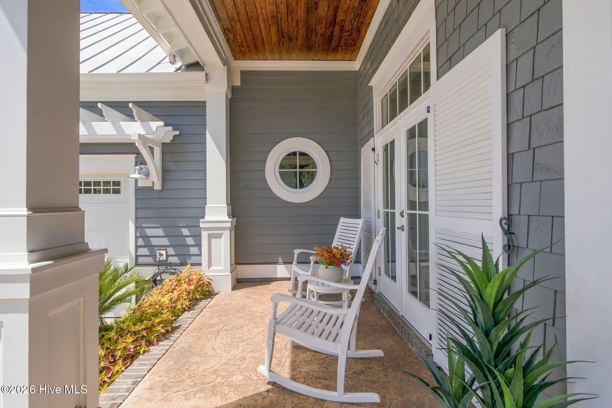 517 Moss Tree Drive