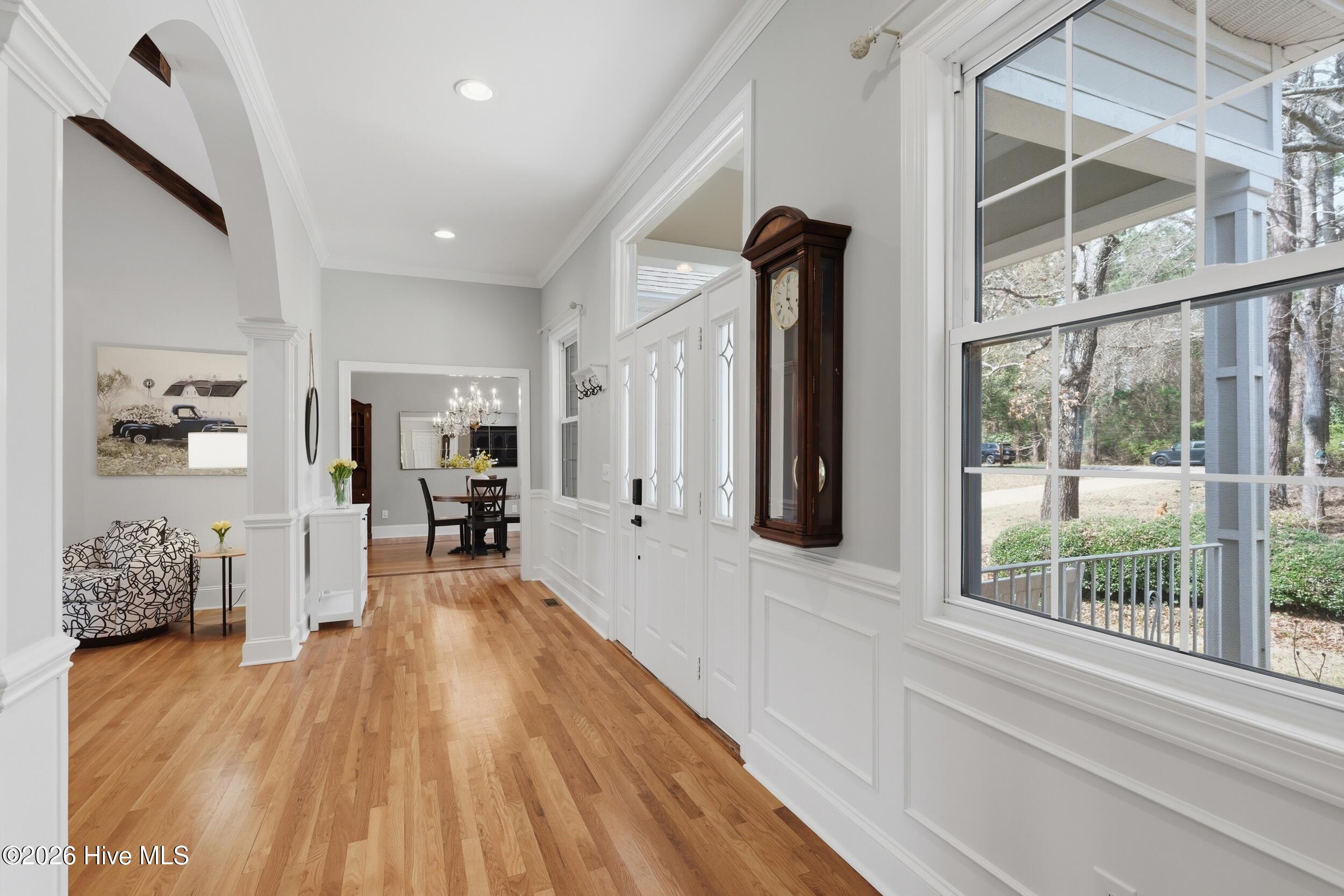 606 Ravenswood Road
