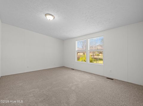 Tiny photo for 135 Edgewater Lane, Richlands, NC 28574 (MLS # 100560280)