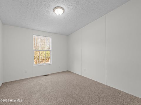 Tiny photo for 135 Edgewater Lane, Richlands, NC 28574 (MLS # 100560280)