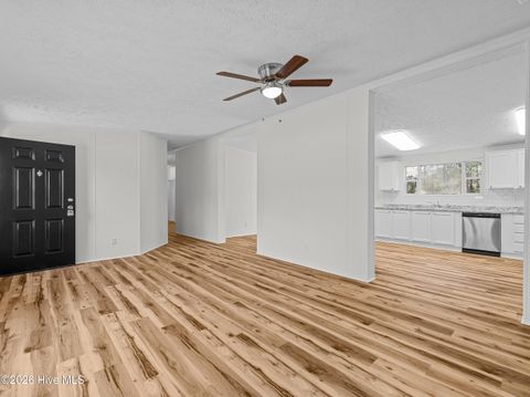 Tiny photo for 135 Edgewater Lane, Richlands, NC 28574 (MLS # 100560280)