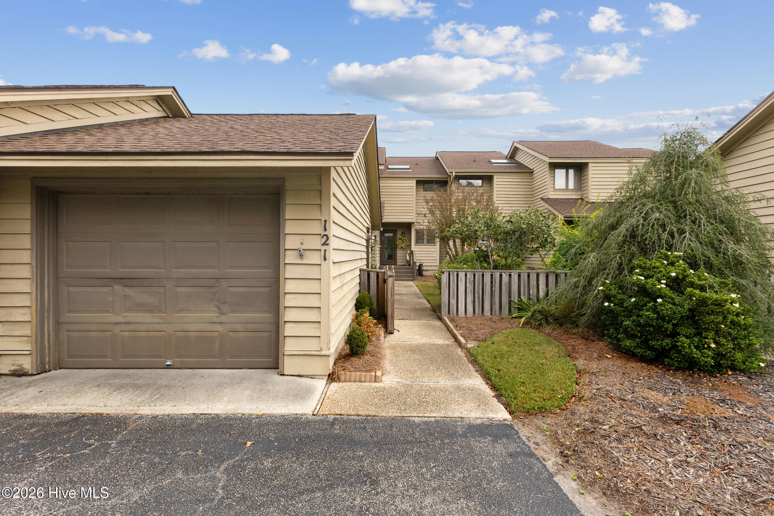 121 Egret Court