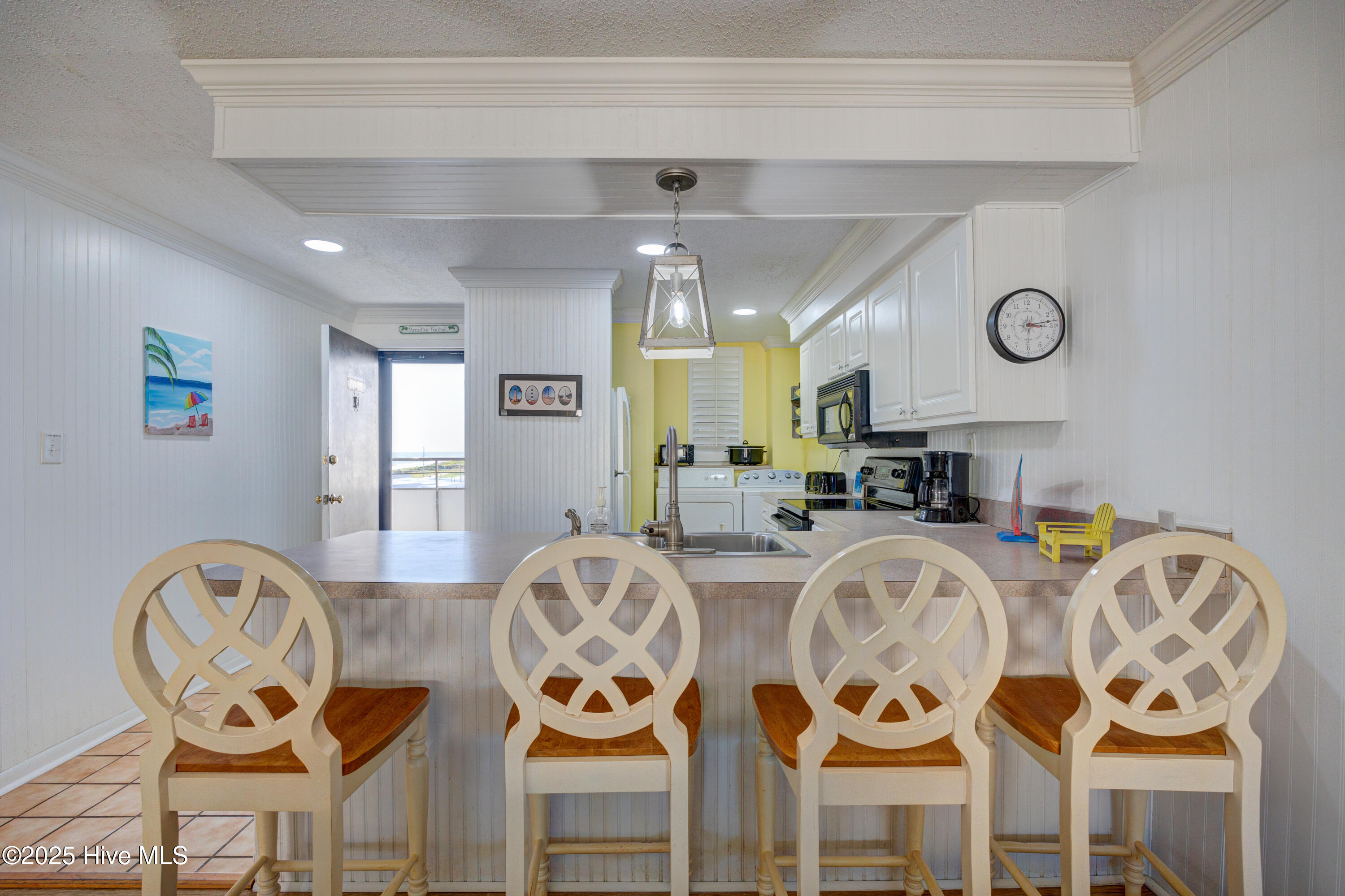 Indian Beach, North Carolina 28512, United States, 3 Bedrooms Bedrooms, ,2 BathroomsBathrooms,Residential,Active,256013