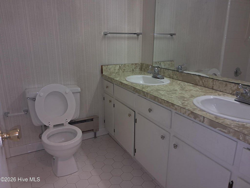 Photo of 808 Arrow Drive, Kinston, NC 28501 (MLS # 100605884)