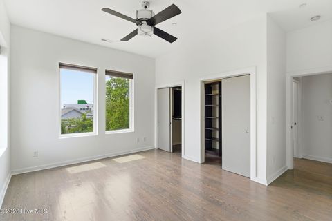 Tiny photo for 314 Davis Street #Unit 301, Wilmington, NC 28401 (MLS # 100573345)