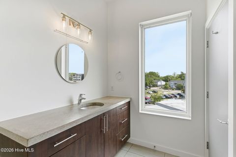 Tiny photo for 314 Davis Street #Unit 301, Wilmington, NC 28401 (MLS # 100573345)