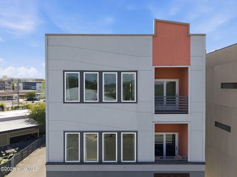 Tiny photo for 314 Davis Street #Unit 301, Wilmington, NC 28401 (MLS # 100573345)