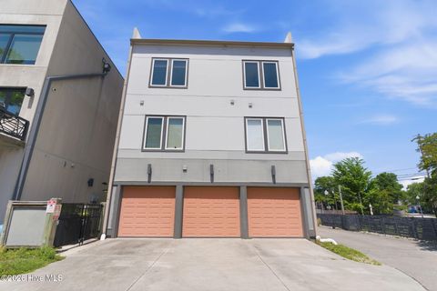 Tiny photo for 314 Davis Street #Unit 301, Wilmington, NC 28401 (MLS # 100573345)
