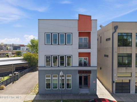 Tiny photo for 314 Davis Street #Unit 301, Wilmington, NC 28401 (MLS # 100573345)