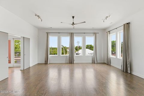 Tiny photo for 314 Davis Street #Unit 301, Wilmington, NC 28401 (MLS # 100573345)