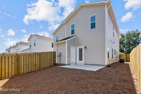Tiny photo for 1407 Corbett Street #A&B, Wilmington, NC 28401 (MLS # 100576741)