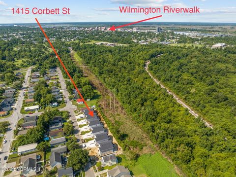 Tiny photo for 1407 Corbett Street #A&B, Wilmington, NC 28401 (MLS # 100576741)