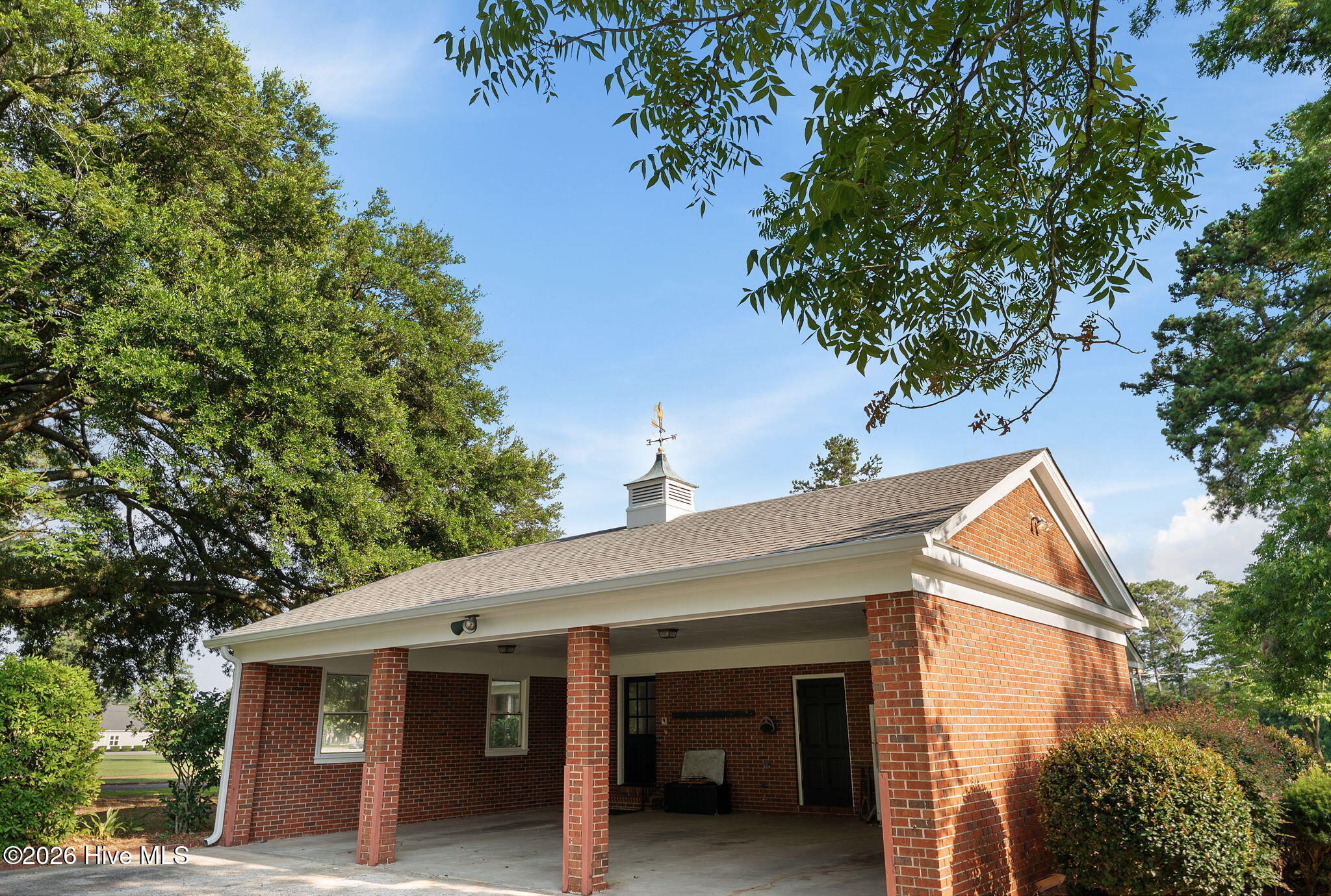 706 W Five Notch Road