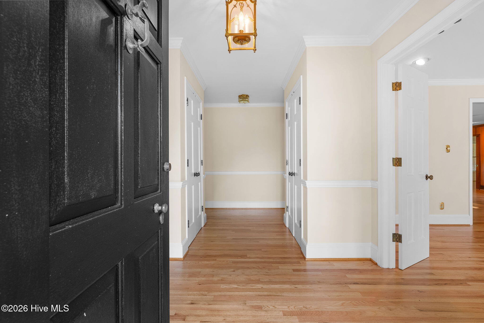 706 W Five Notch Road