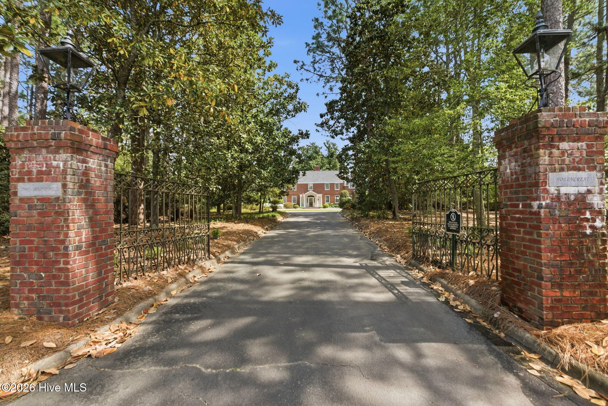 200 Hollycrest Drive