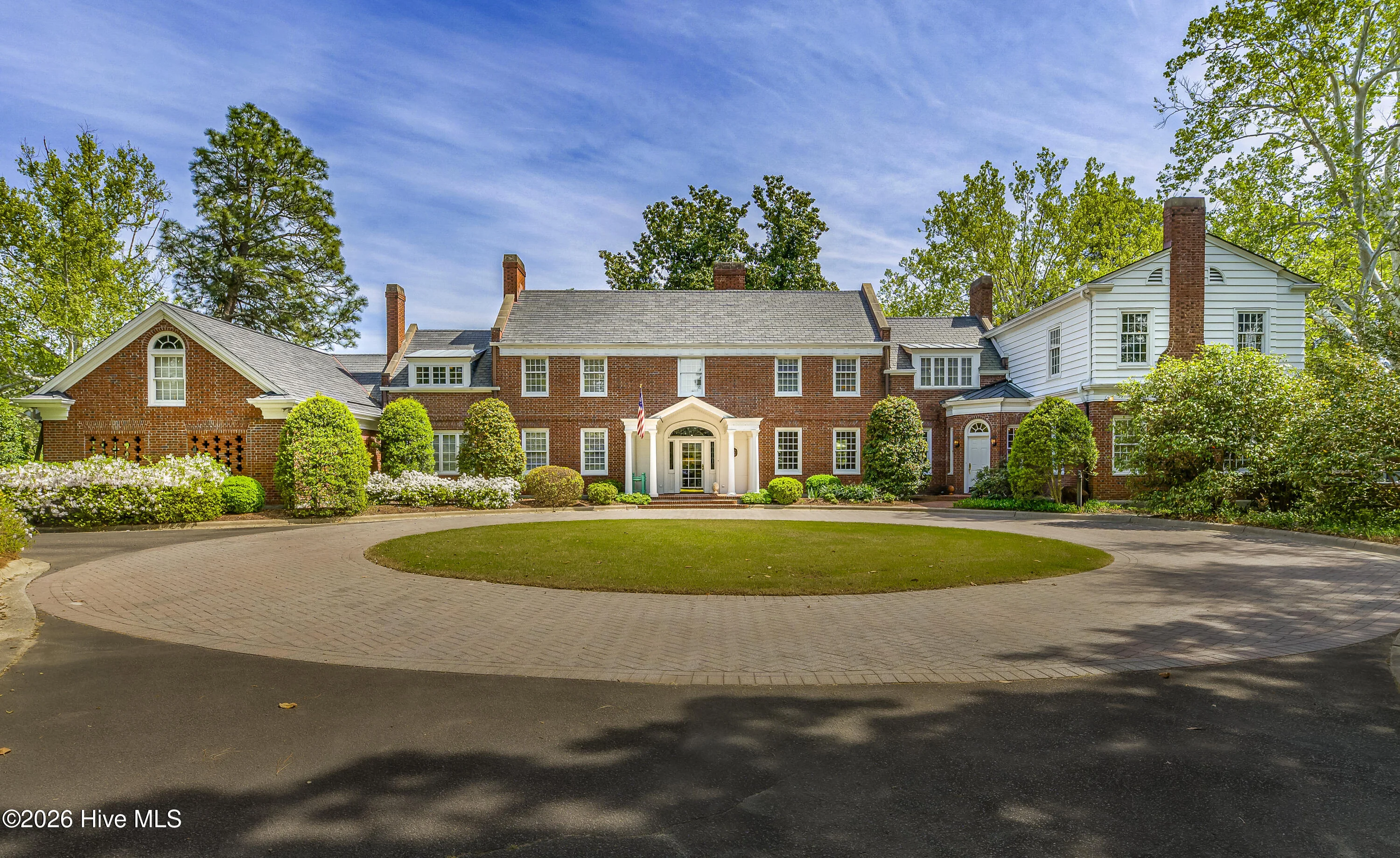 200 Hollycrest Drive