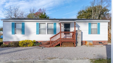 Mobile Home For Sale - 290 Broad Creek Loop Road<br/> Carteret County, Newport, NC 28570