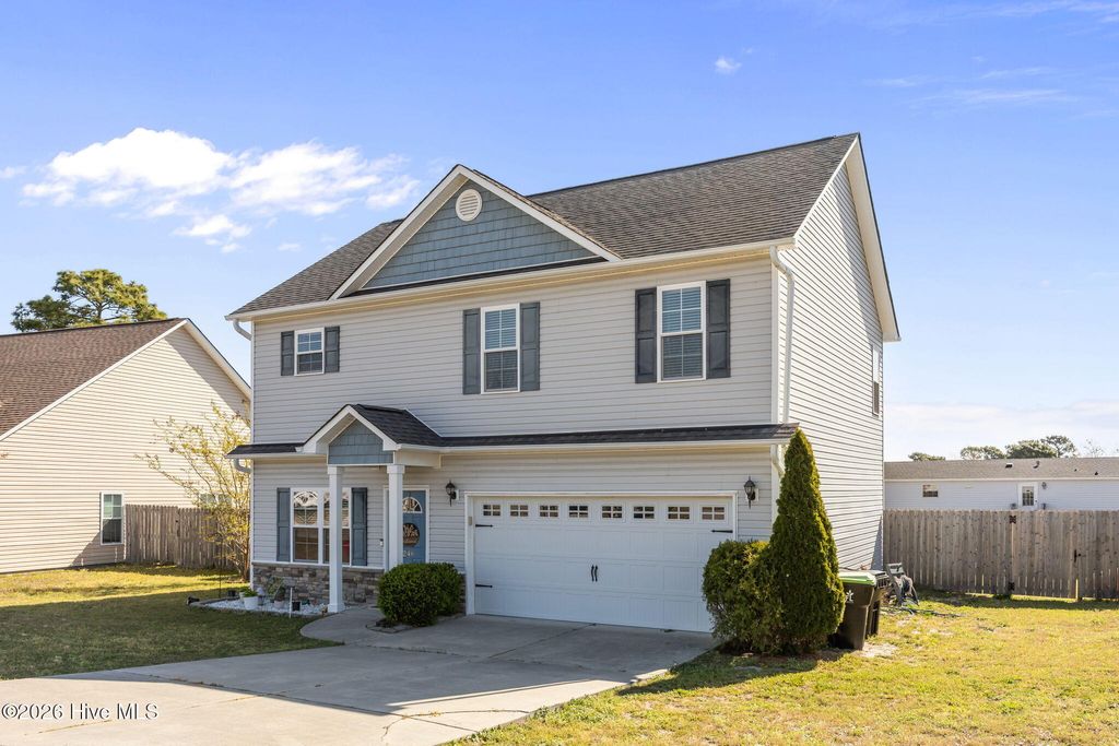 Photo of 246 Inverness Drive, Hubert, NC 28539 (MLS # 100560368)