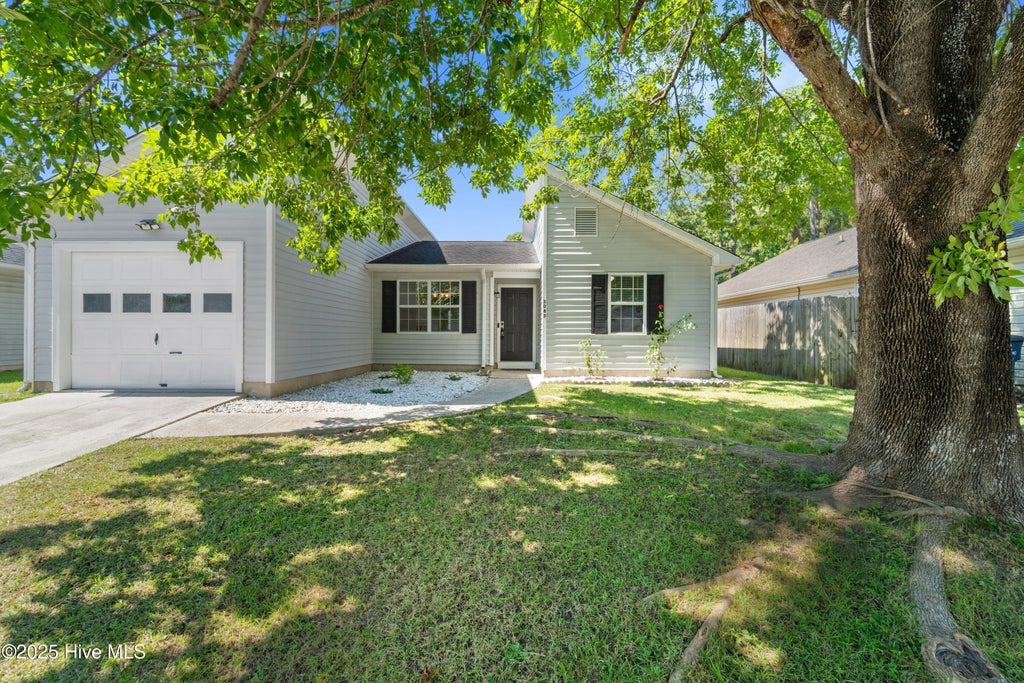 Photo of 3043 Foxhorn Road, Jacksonville, NC 28546 (MLS # 100603513)