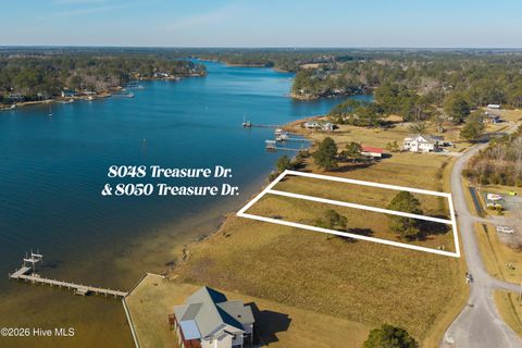 Vacant Land For Sale - 8050 Treasure Drive<br/> Pamlico County, Oriental, NC 28571