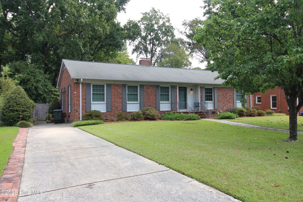 Photo of 2105 Southview Drive, Greenville, NC 27858 (MLS # 100531756)
