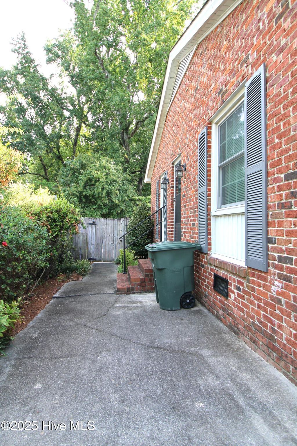 Photo of 2105 Southview Drive, Greenville, NC 27858 (MLS # 100531756)