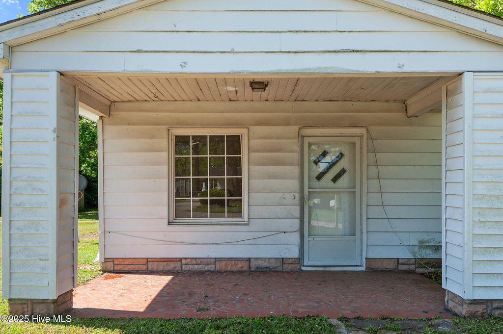 Photo of 2005 Tower Hill Road, Kinston, NC 28501 (MLS # 100551446)