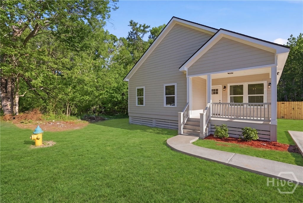 Photo of 150 Darling Street, Savannah, GA 31408 (MLS # SA361132)