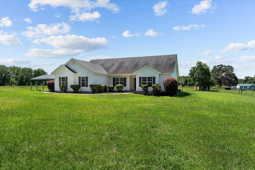 Photo of 885 Hobbs Mill Road, Dearing, GA 30808 (MLS # 554166)