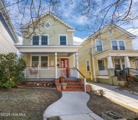 723 Pollock Street New Bern NC 28562