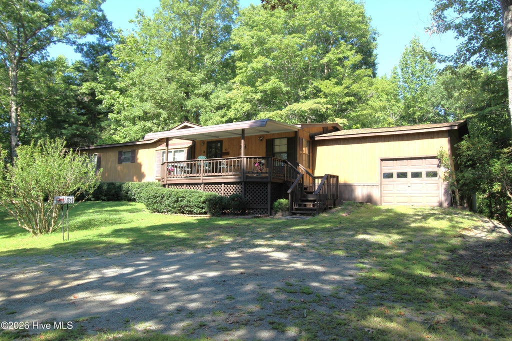 Photo of 46 Arthur Ridge, Brasstown, NC 28902 (MLS # 100606082)