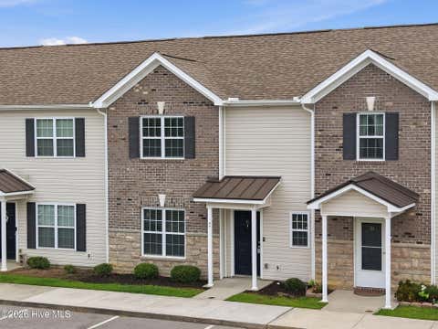 Townhouse For Sale - 3329 Briarcliff Drive #C<br/> Greenville, NC 27834
