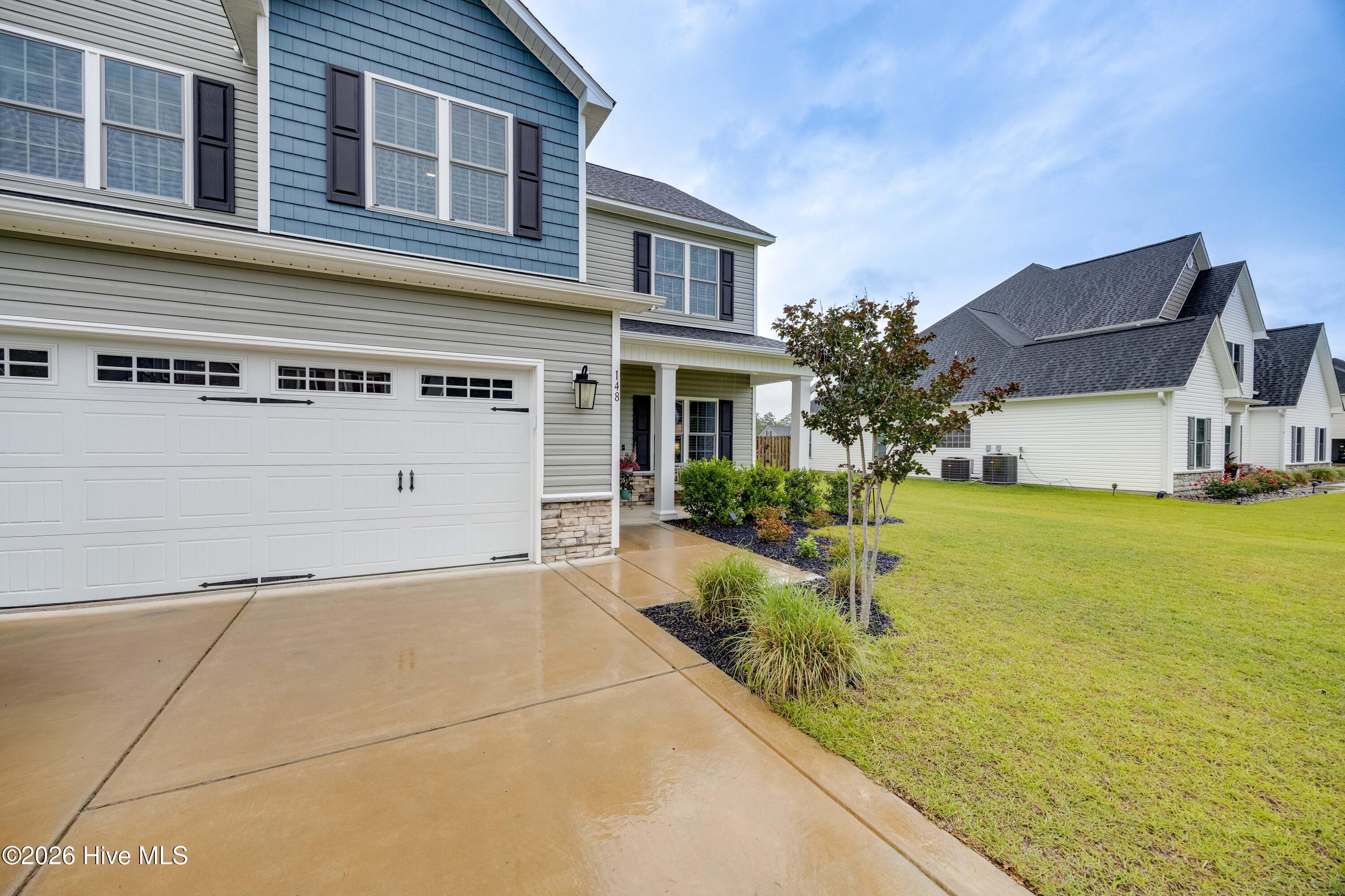 148 W Broughton Lane