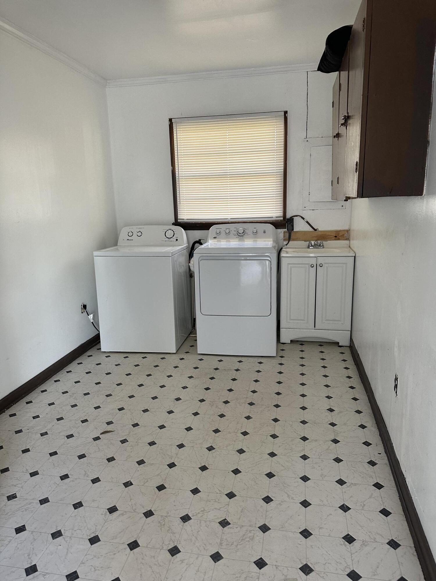 118 ALEXANDER Street