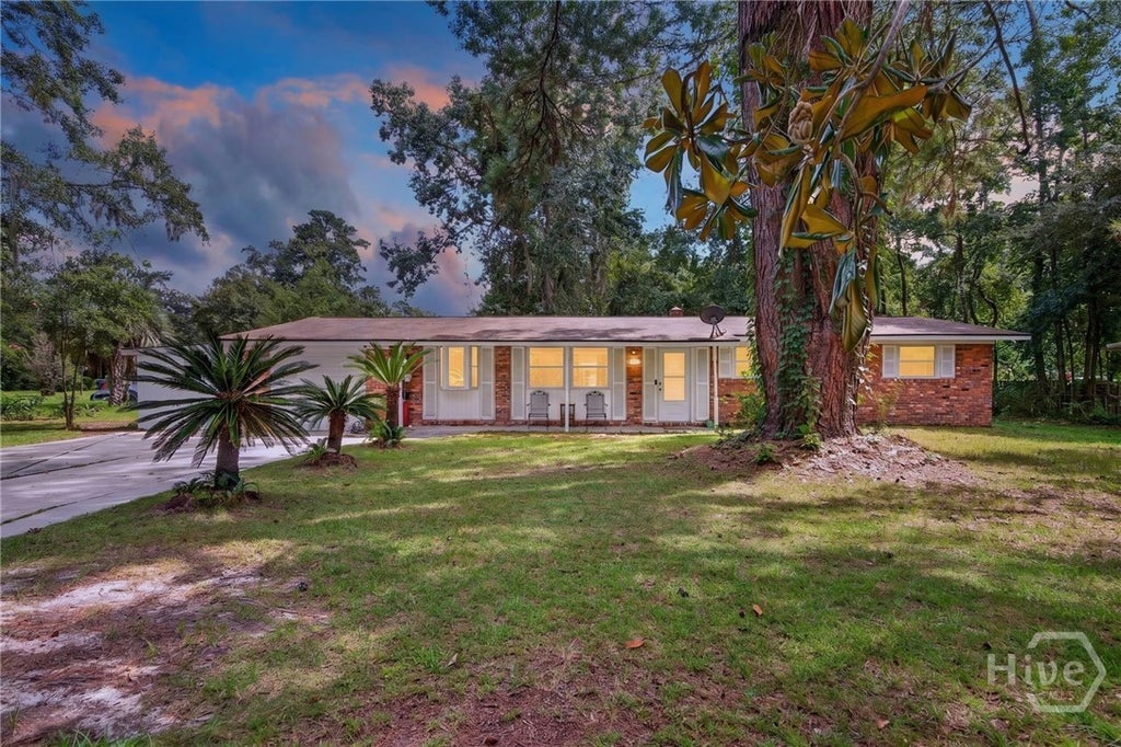 Photo of 121 Juniper Circle, Savannah, GA 31419 (MLS # SA364086)