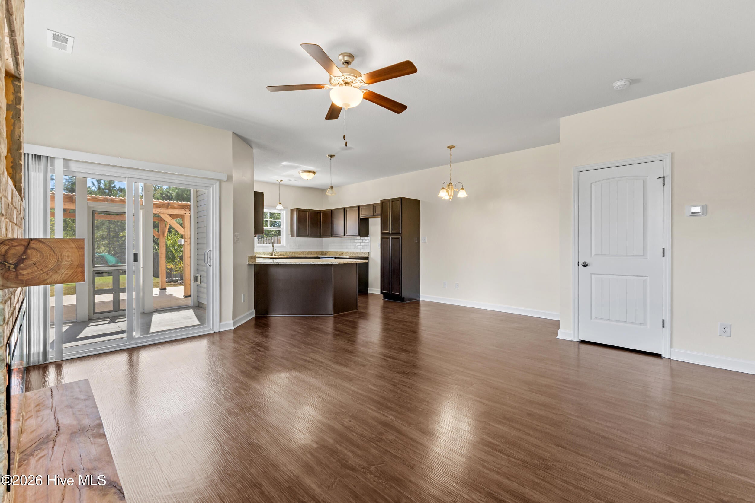 300 Currituck Drive
