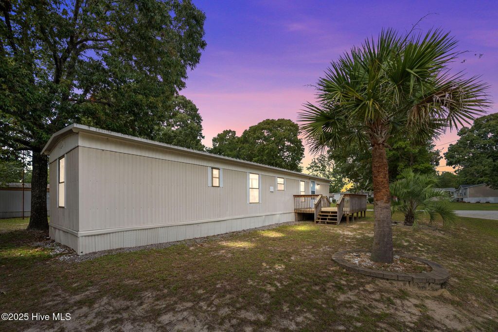 Photo of 618 Creek Drive, Hampstead, NC 28443 (MLS # 100535152)