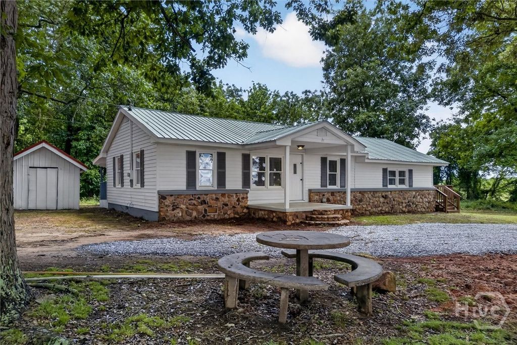 Photo of 3952 Highway 174, Danielsville, GA 30633 (MLS # CL355786)