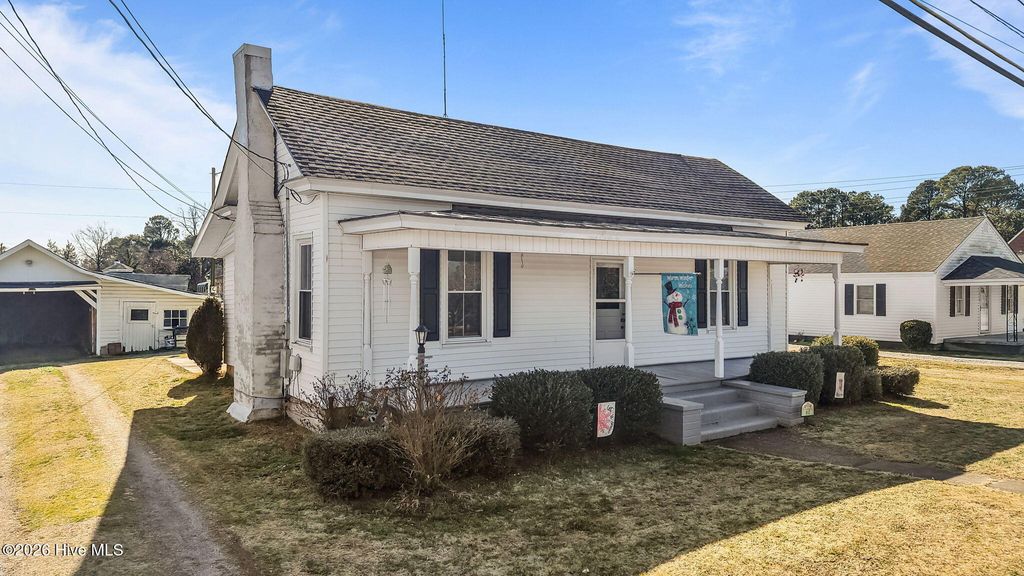 Photo of 102 Tomlinson Street, Black Creek, NC 27813 (MLS # 100554166)