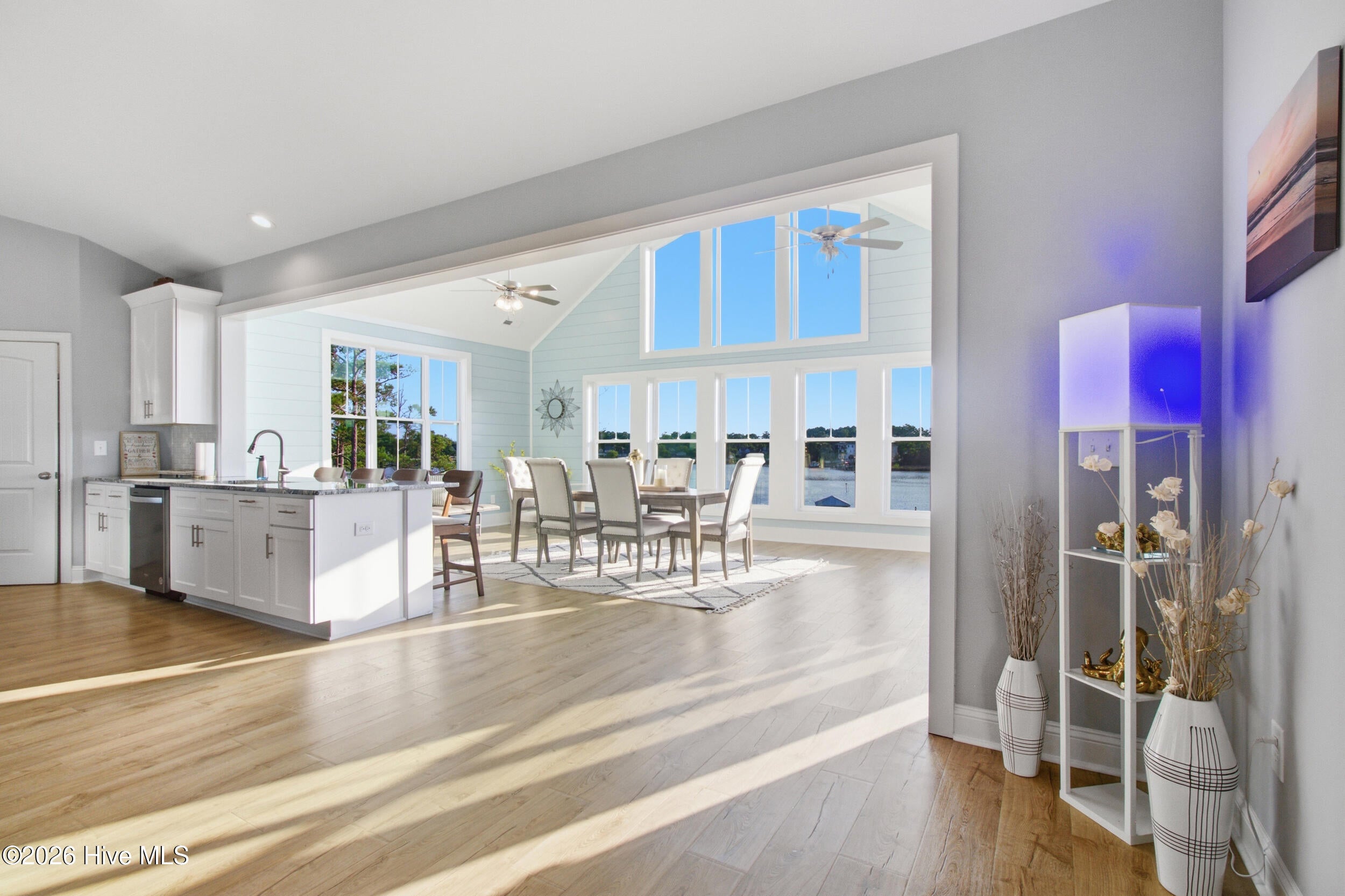 100 Paradise Court